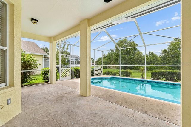 1531 CANOE DRIVE, Lutz, FL 33559