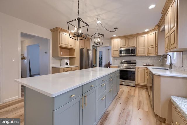 701 COLONY DR, Palmyra, PA 17078