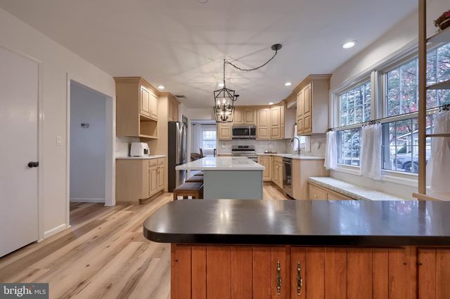 701 COLONY DR, Palmyra, PA 17078