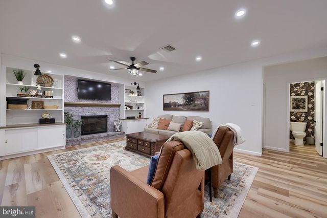 701 COLONY DR, Palmyra, PA 17078