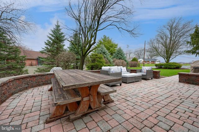 701 COLONY DR, Palmyra, PA 17078