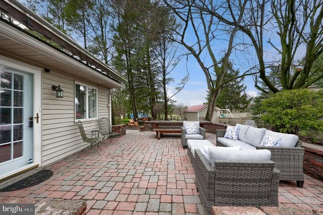 701 COLONY DR, Palmyra, PA 17078