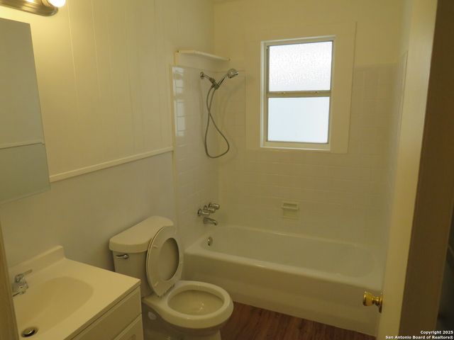 419 Anton Dr, San Antonio, TX 78223