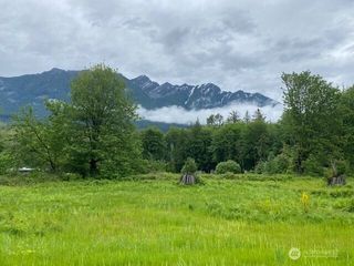 33102 33110 State Route 530 NE, Arlington, WA 98223