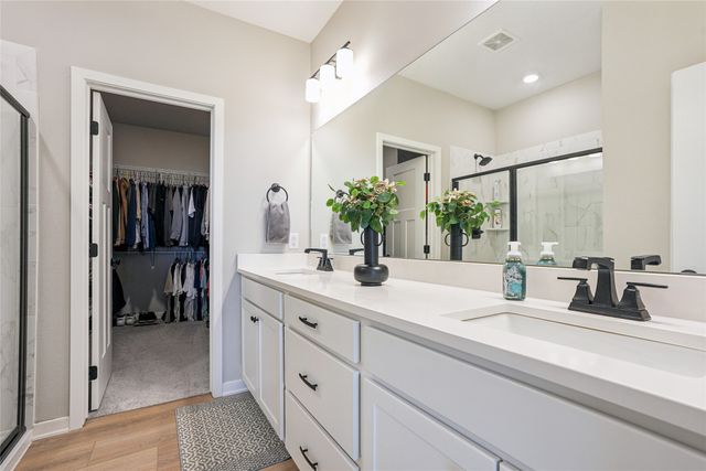 5418 NE Briarwood Drive, Ankeny, IA 50021