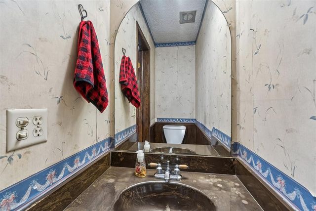 12801 Steve Drive, Oklahoma City, OK 73165