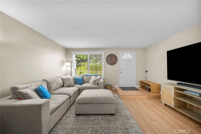 24307 La Glorita Circle, Newhall, CA 91321