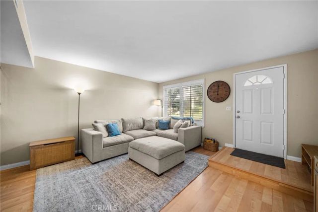 24307 La Glorita Circle, Newhall, CA 91321
