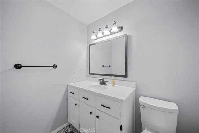 24307 La Glorita Circle, Newhall, CA 91321