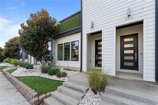 402 SW C Street, Bentonville, AR 72712