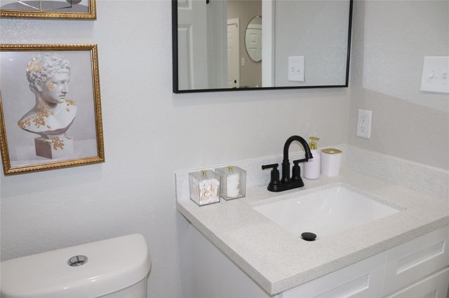 426 New Mexico Street B, Houston, TX 77029