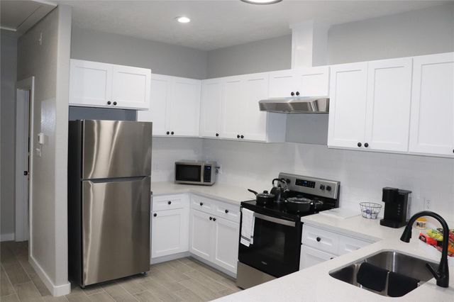 426 New Mexico Street B, Houston, TX 77029