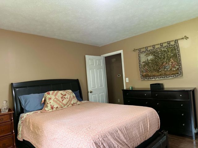 33 Meadowbrook Drive, Frankfort, KY 40601