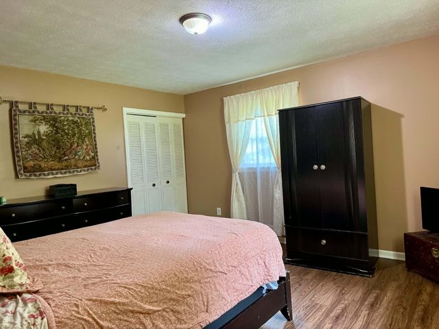 33 Meadowbrook Drive, Frankfort, KY 40601