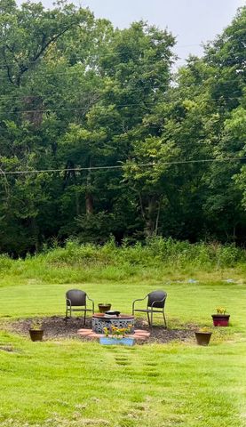 33 Meadowbrook Drive, Frankfort, KY 40601