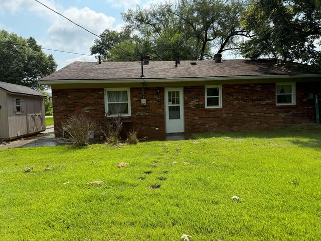 33 Meadowbrook Drive, Frankfort, KY 40601