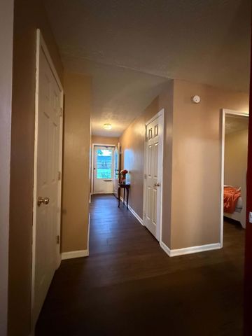 33 Meadowbrook Drive, Frankfort, KY 40601