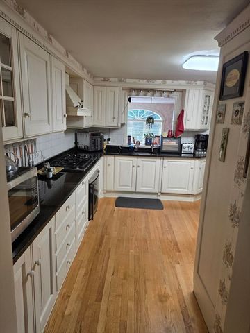 160 Brooks St, Medford, MA 02155