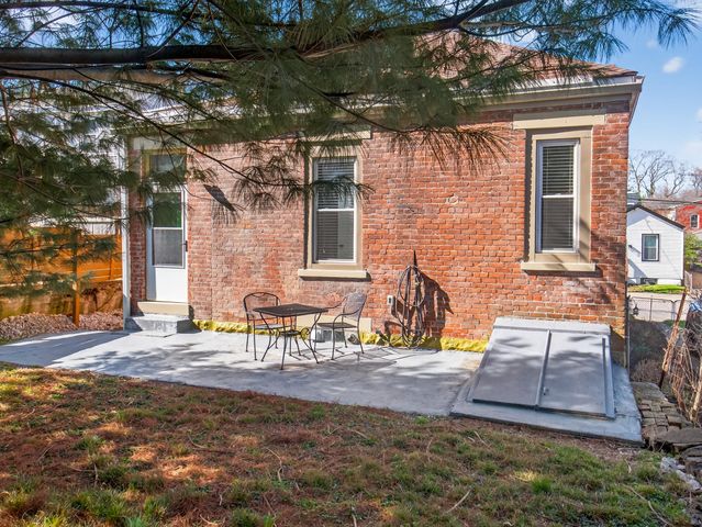 1037 Putnam Street, Newport, KY 41071