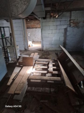 202 W Henry Street, Saline, MI 48176