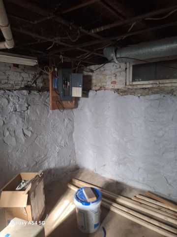 202 W Henry Street, Saline, MI 48176