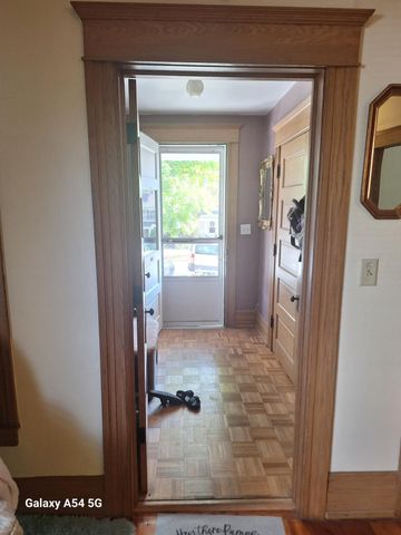 202 W Henry Street, Saline, MI 48176