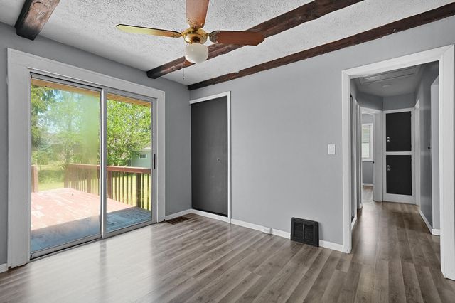 631 Oakcrest Street Sw, Kent City Vllg, MI 49509
