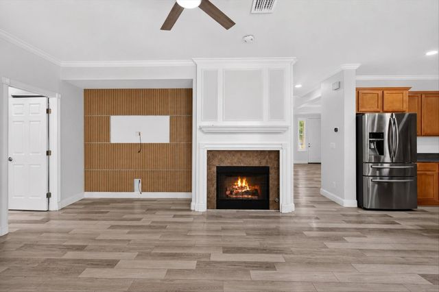 17021 Tulip Tree Way, Lathrop, CA 95330