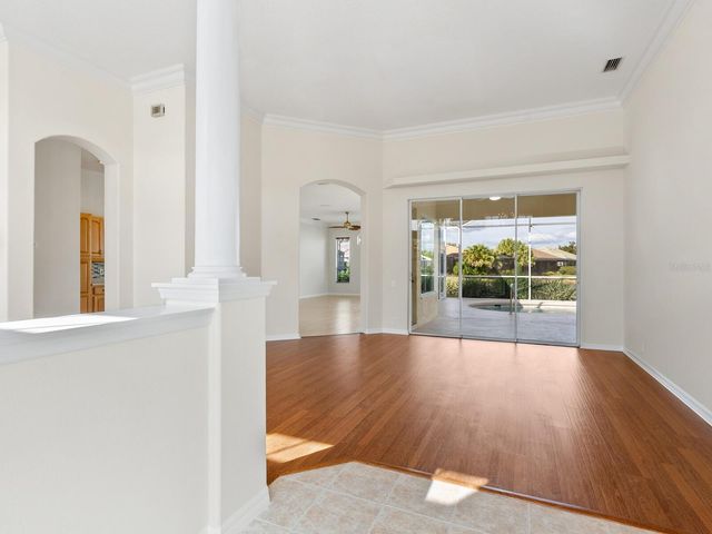 863 MACAW CIRCLE, Venice, FL 34285