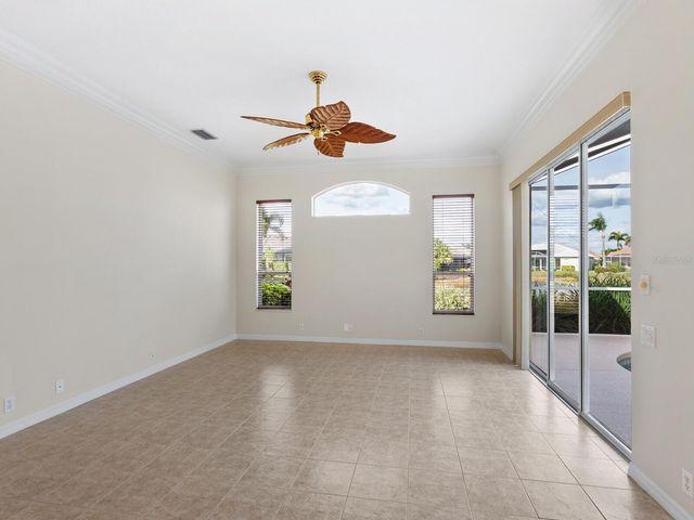 863 MACAW CIRCLE, Venice, FL 34285