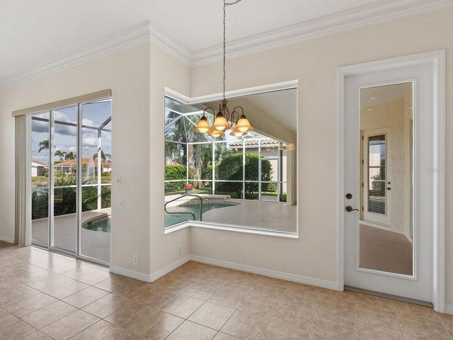 863 MACAW CIRCLE, Venice, FL 34285