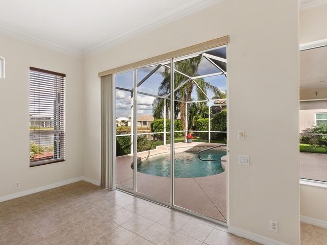 863 MACAW CIRCLE, Venice, FL 34285