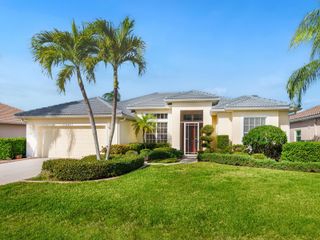 863 MACAW CIRCLE, Venice, FL 34285