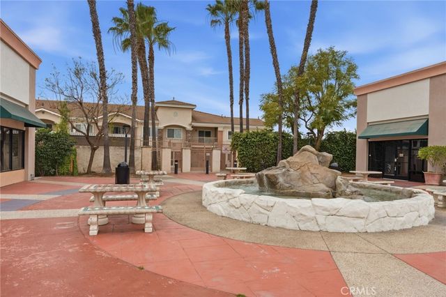 17888 Alburtis Avenue B117, Artesia, CA 90701