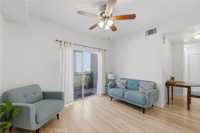 17888 Alburtis Avenue B117, Artesia, CA 90701