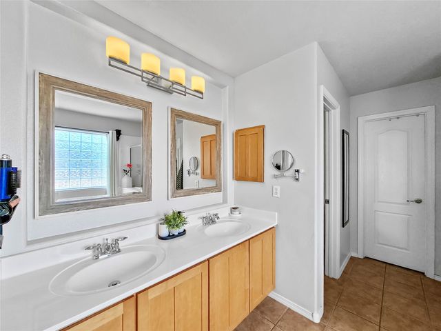 3280 Primo Colores, Santa Fe, NM 87507