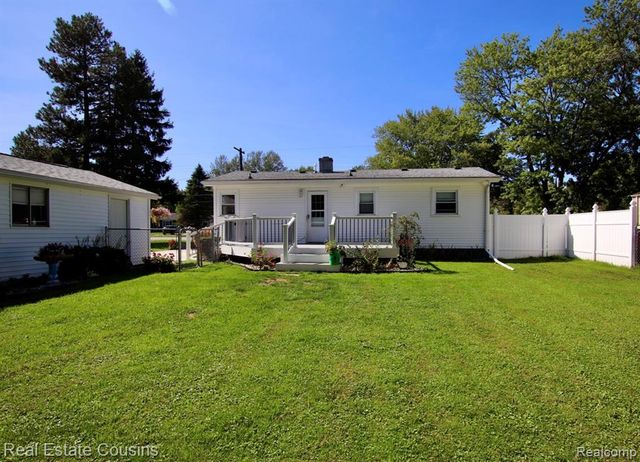 2391 Cheryl Ann Drive, Burton, MI 48519