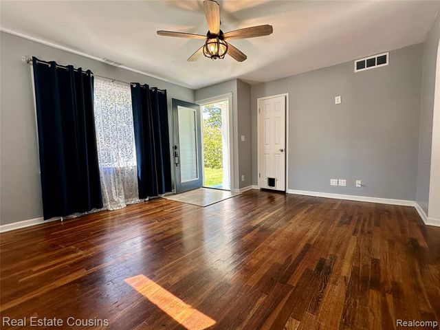 2391 Cheryl Ann Drive, Burton, MI 48519