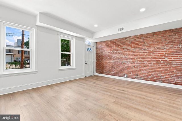 644 E MOORE ST, Norristown, PA 19401