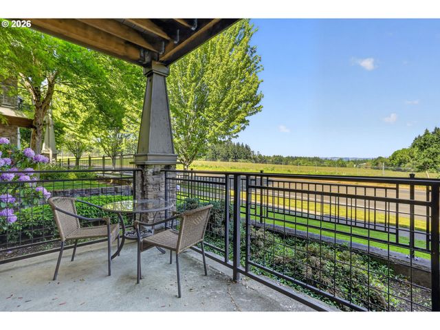 648 Ne ADWICK Dr, Hillsboro, OR 97006