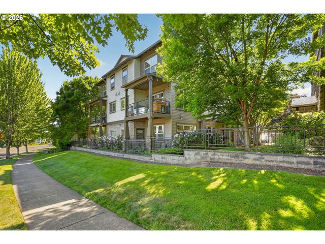 648 Ne ADWICK Dr, Hillsboro, OR 97006