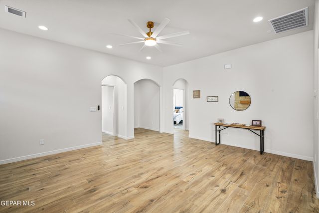 2325 TONY HARPER Street, El Paso, TX 79938