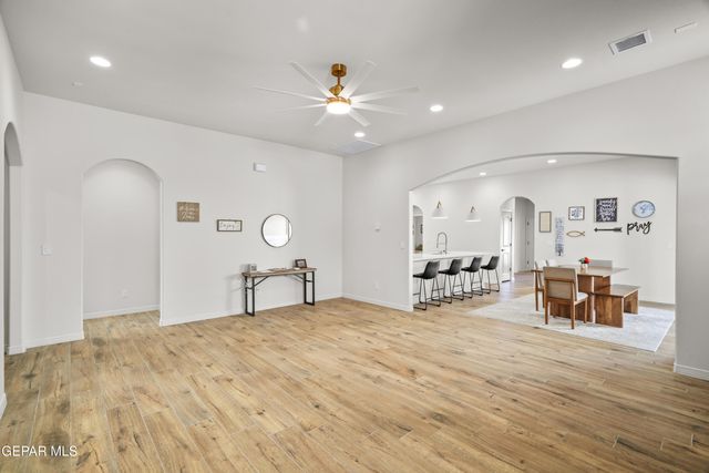 2325 TONY HARPER Street, El Paso, TX 79938