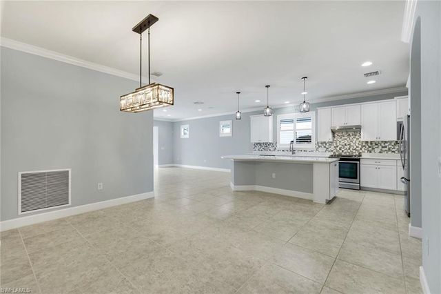10517 Tidewater Key BLVD, Estero, FL 33928