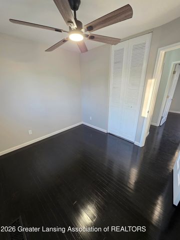 3721 Kendalwood Drive, Lansing, MI 48911