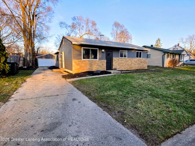 3721 Kendalwood Drive, Lansing, MI 48911