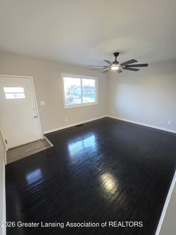 3721 Kendalwood Drive, Lansing, MI 48911