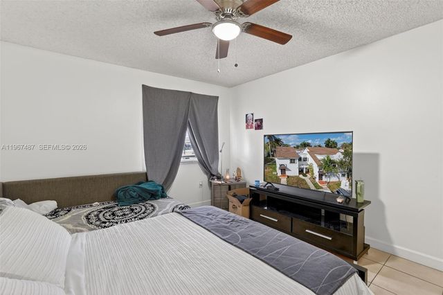 9777 NW 46th Ter 111, Doral, FL 33178