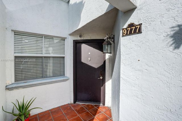9777 NW 46th Ter 111, Doral, FL 33178