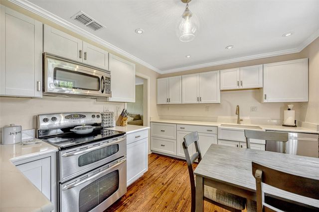2020 PALMER STREET, Orlando, FL 32803